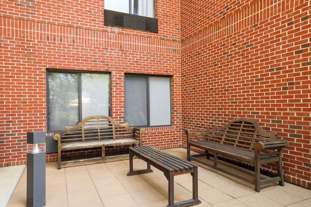 Holiday Inn Express & Suites Raleigh North Wake Forest by IHG - photo 46