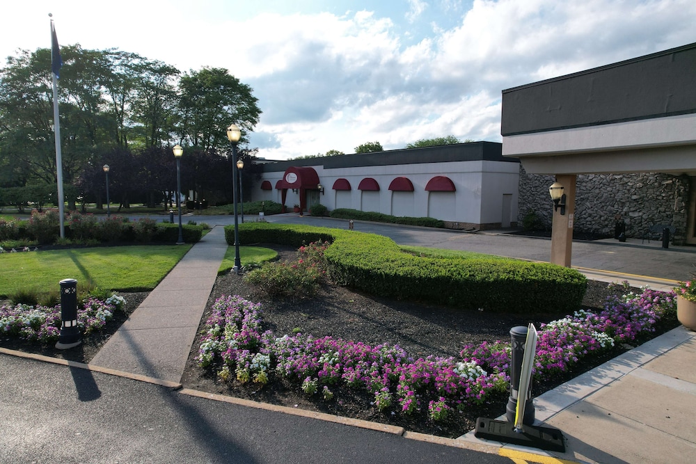 SureStay Plus Hotel by Best Western Lehigh Valley - photo 43