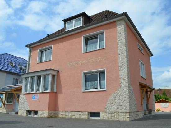 Aparthaus Select in Laatzen, Germany