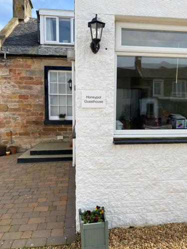Honeypot Guest House — 4-Star Luxury Hotel in Crail, United Kingdom
