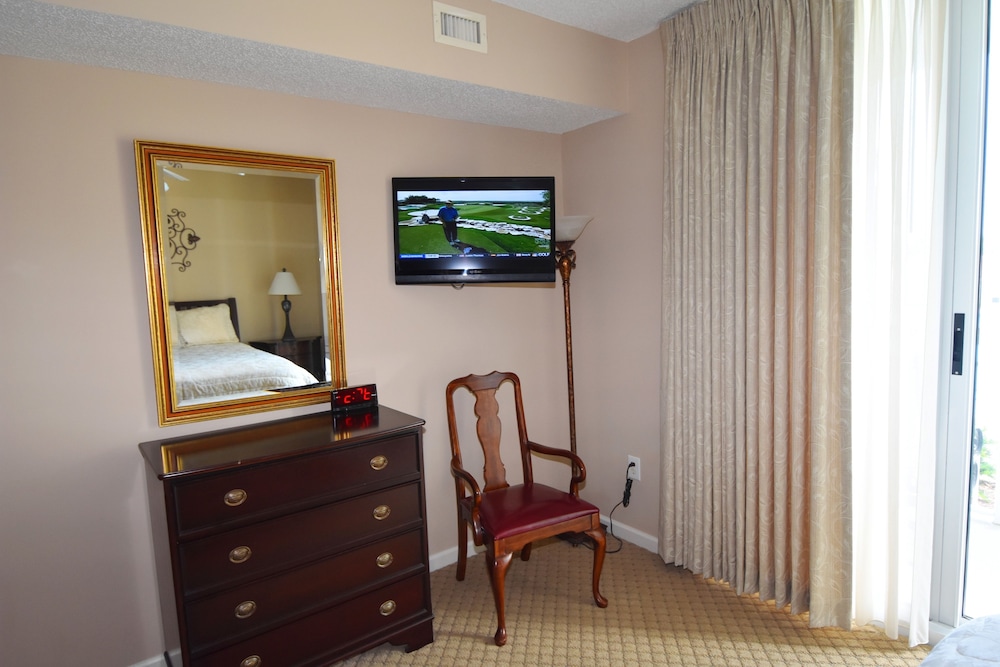 North Tower Apartment 207 - photo 12