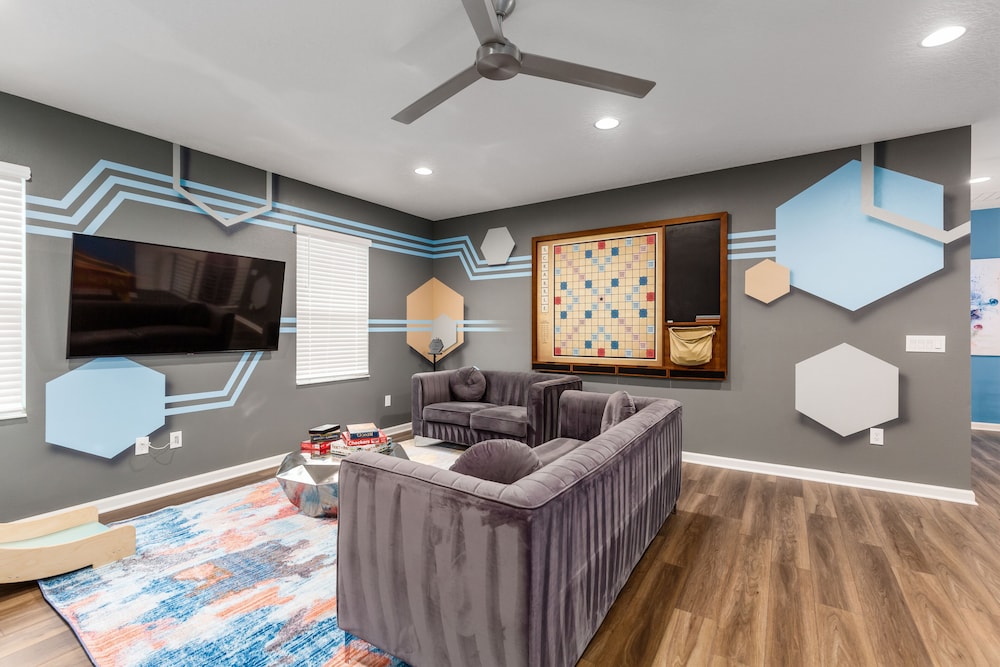 Solterra Resort Luxury 10 Bedroom Homes - photo 42