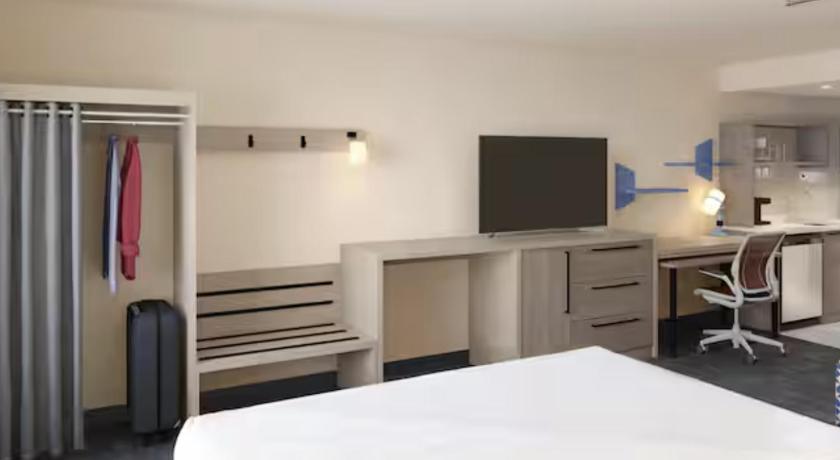 Home2 Suites By Hilton Del Rio - photo 44