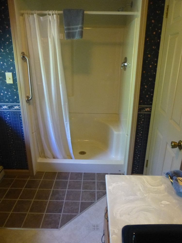 Smoketown Inn - photo 18