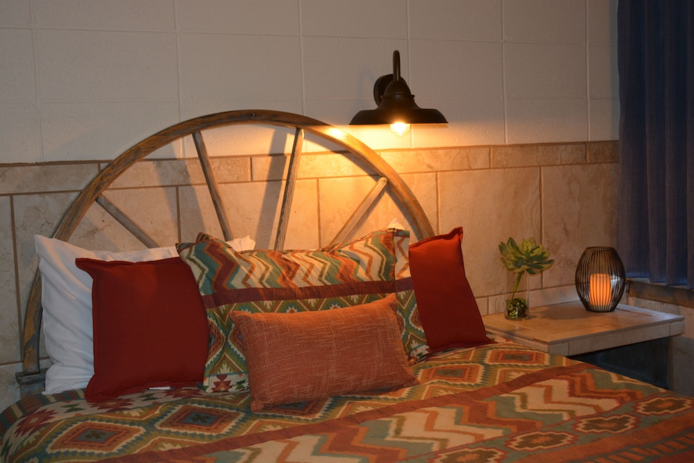 Lariat Motel - photo 10