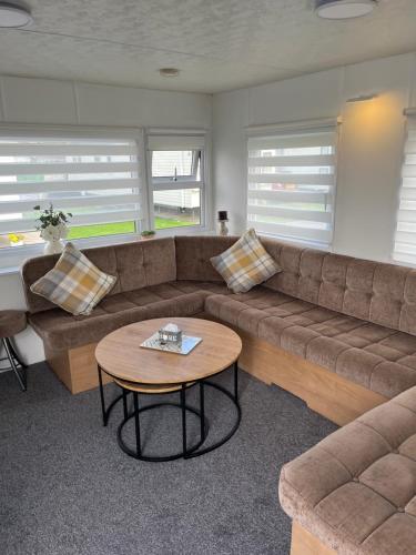Lyons lido Lovely modern 3 bedroom Caravan — 4-Star Luxury Hotel in Prestatyn, United Kingdom