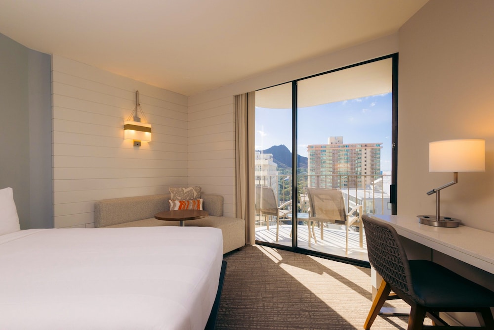 Waikiki Beach Marriott Resort & Spa - photo 41
