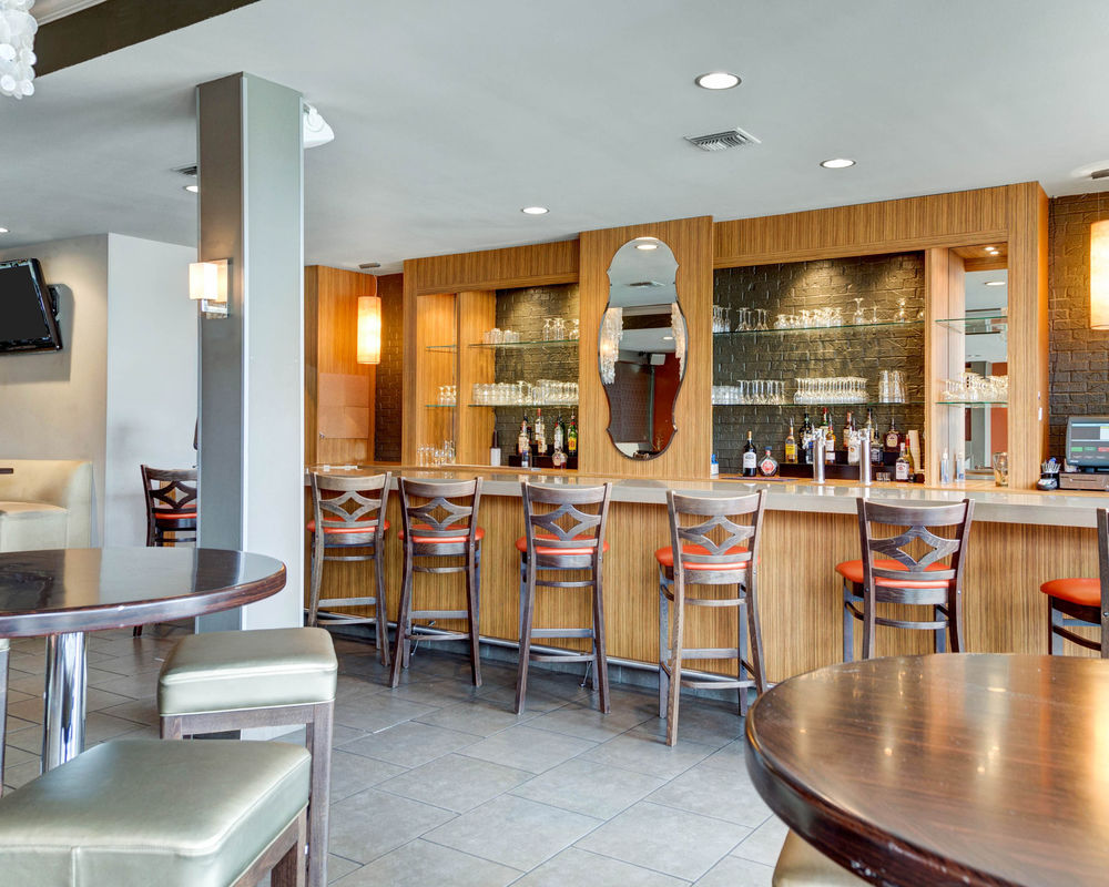 Clarion Inn & Suites Conference Center - photo 8