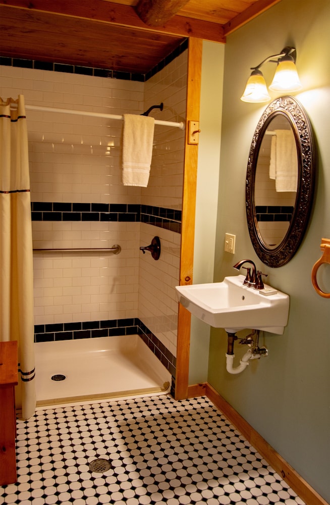 Ampersand Bay Resort - photo 152