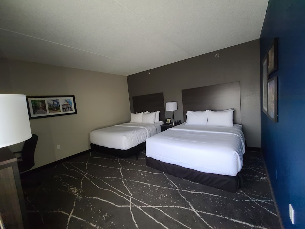 Comfort Inn Boston Milford - photo 9