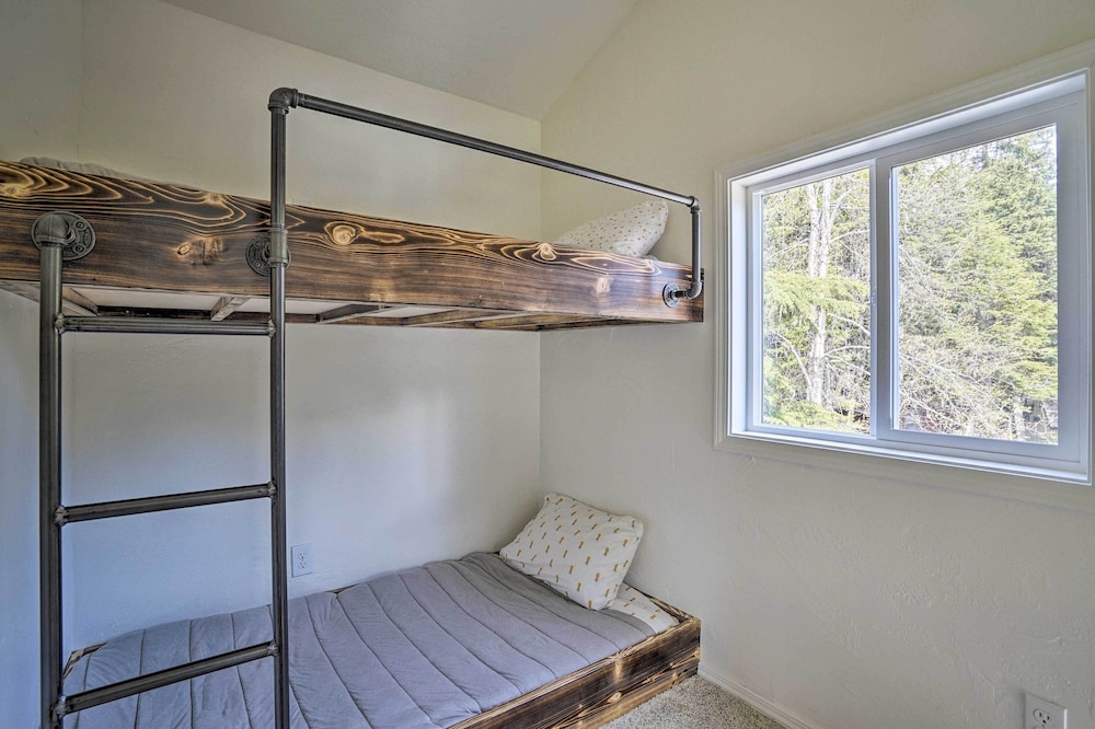 Cabin with Hot Tub And Views 1 Mile To Alyeska Resort - photo 15