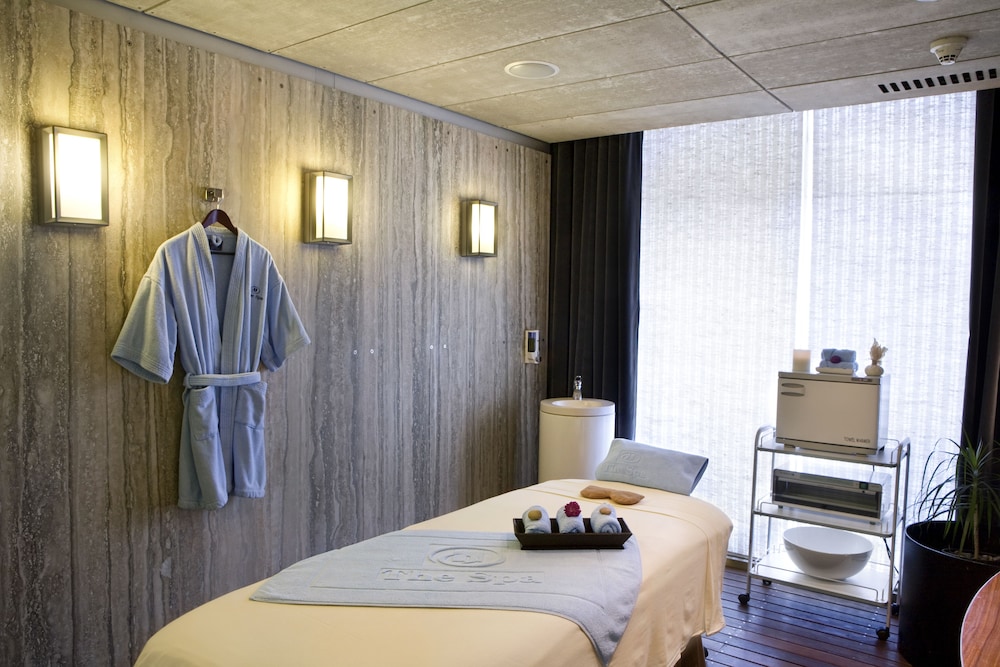 Treatment room
