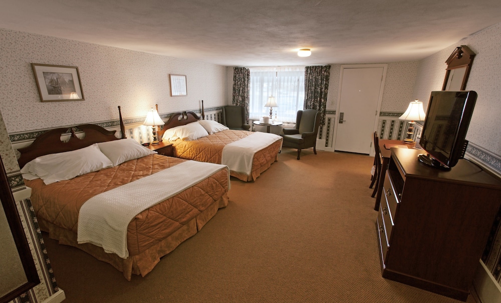 Coachman Inn - photo 53