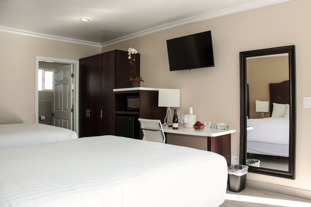 El Royale Hotel Near Universal Studios Hollywood - photo 12