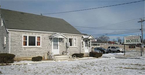 Colonial Penn Motel - photo 2