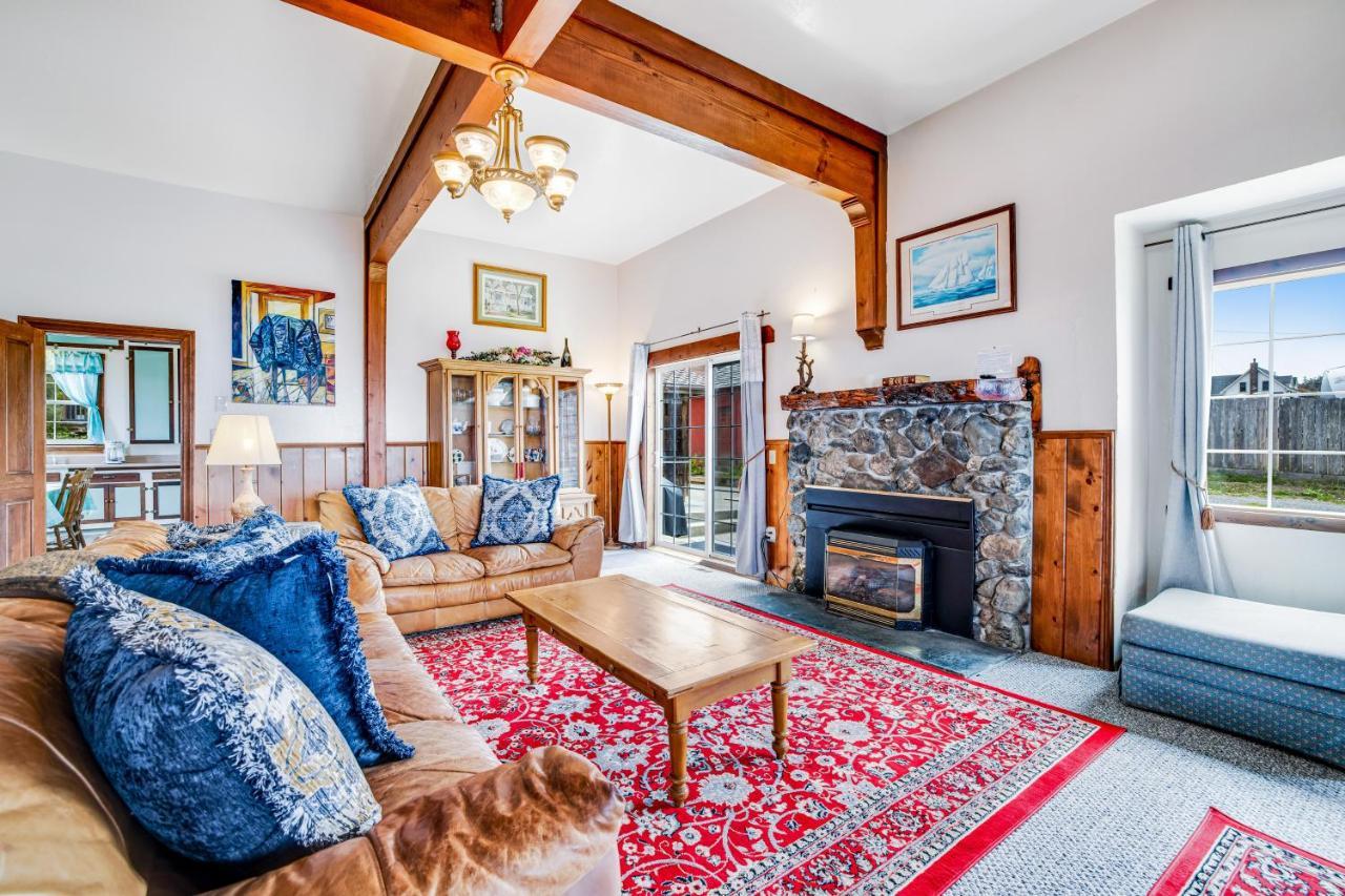 Sea Gate in Westport, United States