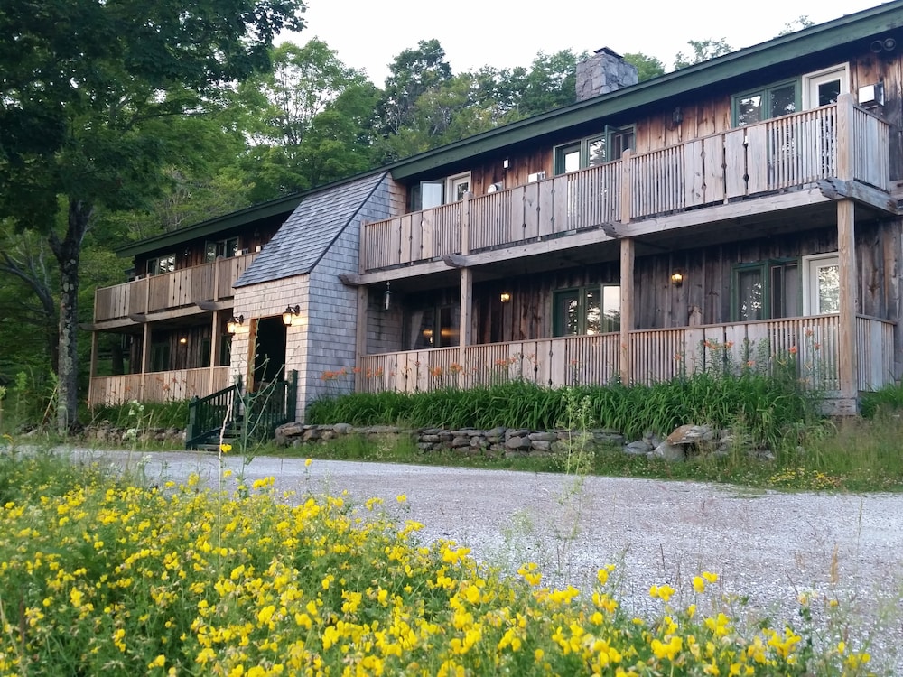 Lotus Mountain Retreat in Richmond, United States