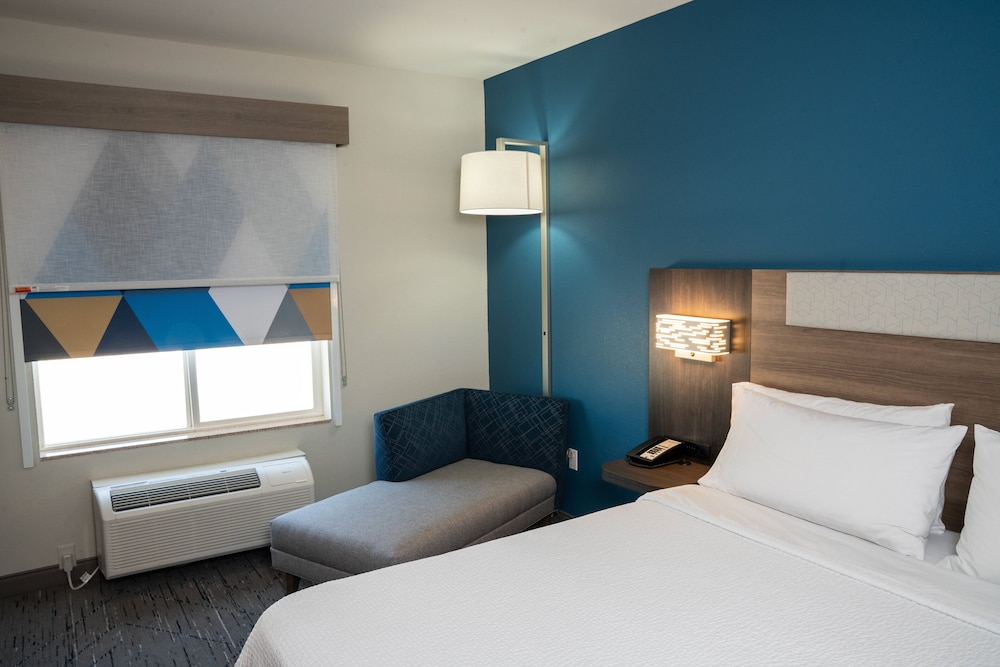 Holiday Inn Express & Suites Las Cruces North by IHG - photo 13