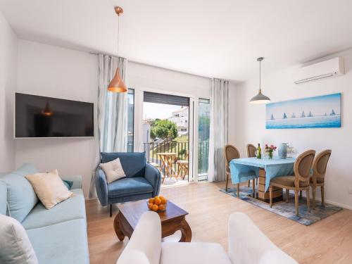 Apartment Marcus Mai Two Bedroom Apartment with Balcony