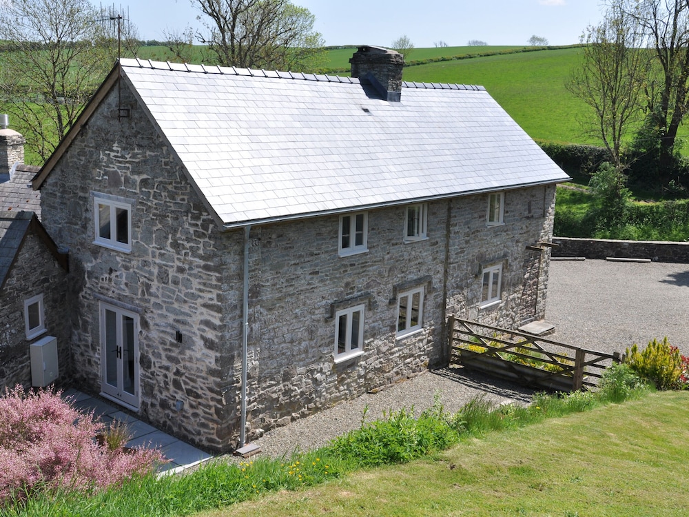 Rockhill Farmhouse — 4-Star Luxury Hotel in Craven Arms, United Kingdom