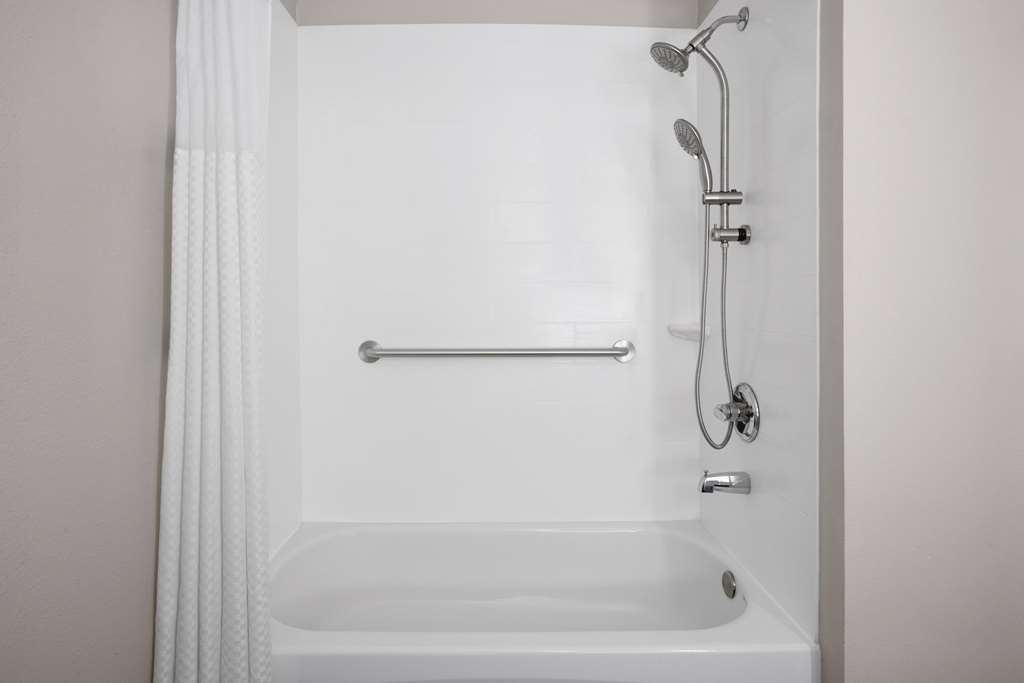 Microtel Inn by Wyndham Raleigh Durham Airport - photo 23