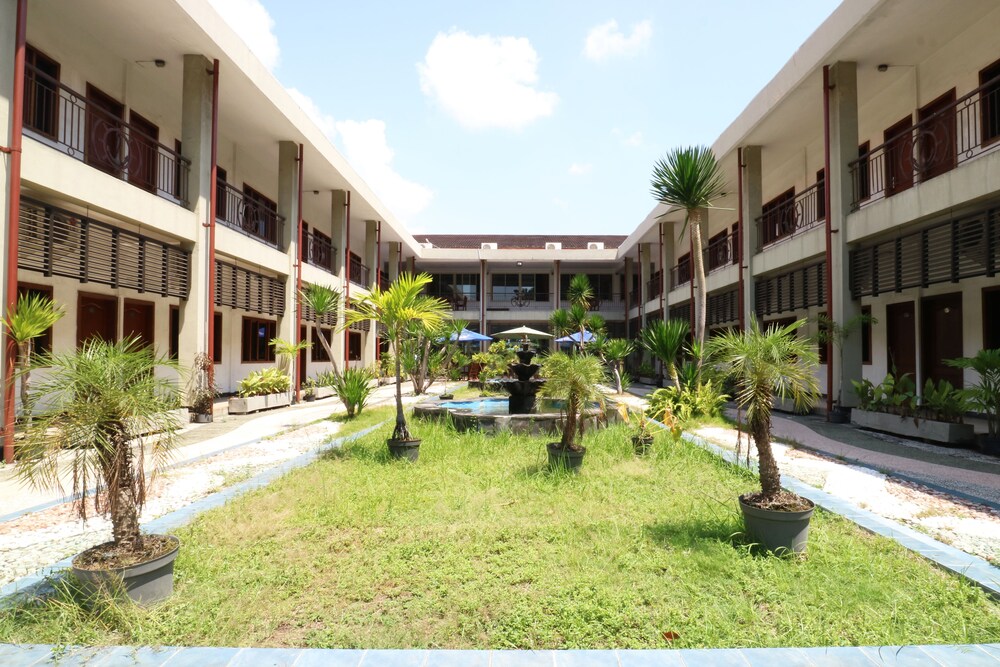 Hotel Pacific - last minute hotel in Surabaya