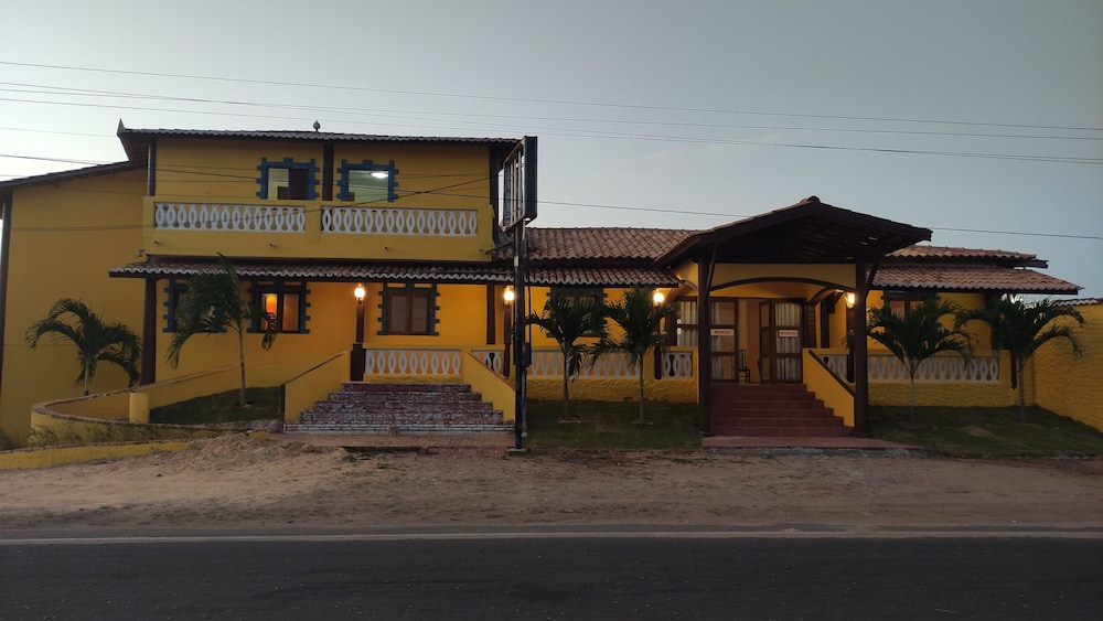 Mediterraneo Praia Hotel in Beberibe, Brasil