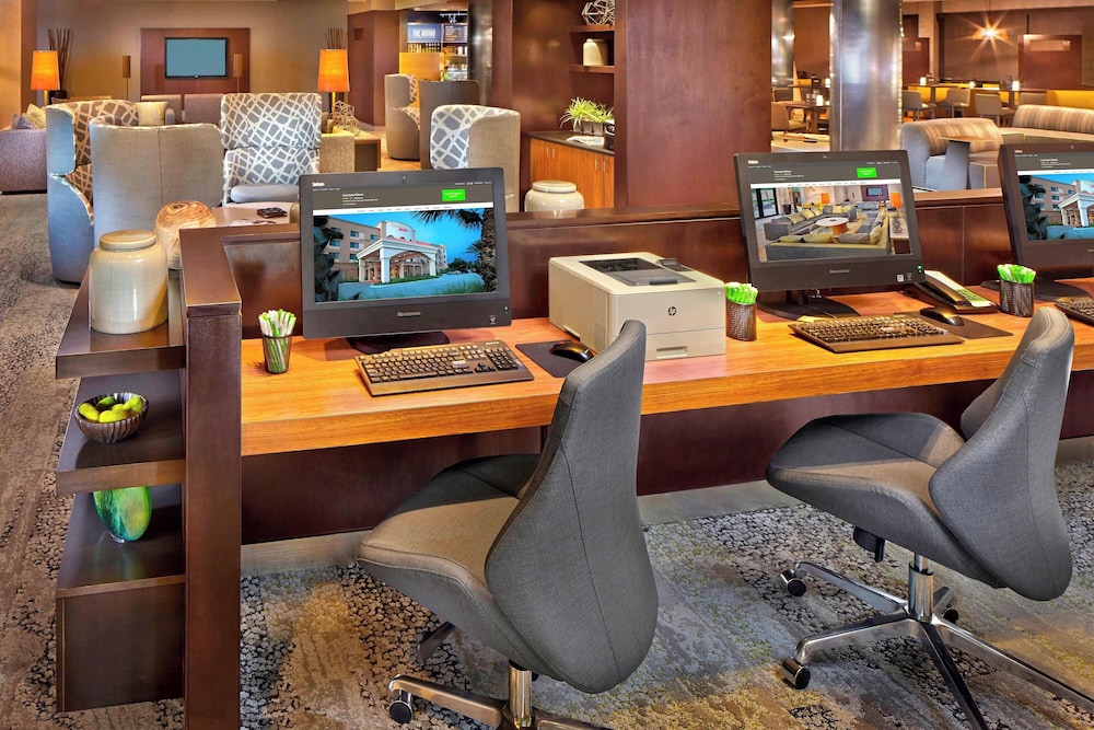 Courtyard By Marriott Stuart - photo 4