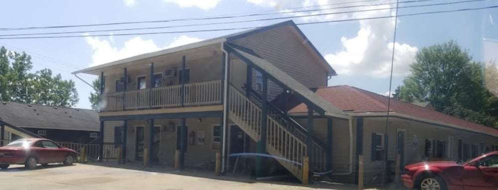 Grand Howell Inn - photo 9