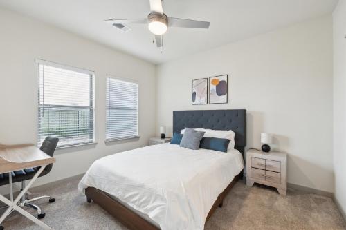 Chisholm Trace 222 I Comfy 2 Bed 2 Bath — 4-Star Luxury Hotel in Cleburne, United States