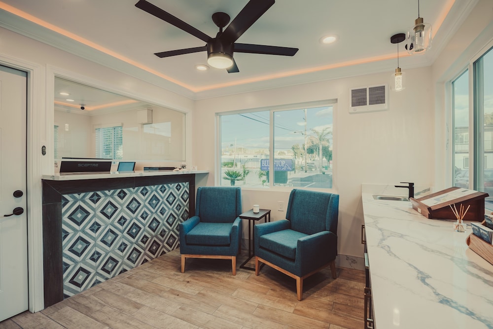 Blufftop Inn & Suites - photo 6