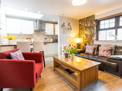 Bwthyn Clyd — 5-Star Luxury Hotel in Llanrug, United Kingdom