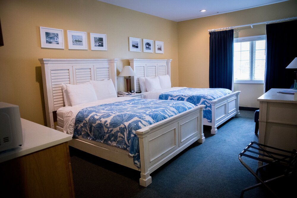 Bay Pointe Inn - photo 14