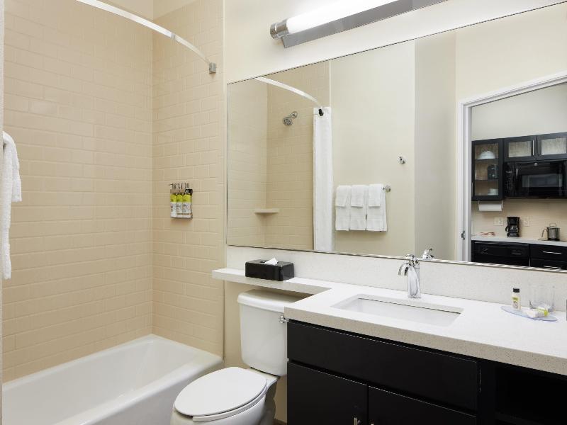 Candlewood Suites Valdosta - photo 35