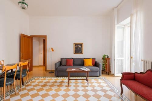 Colosseum Number sixteen apartment — 4-Star Luxury Hotel in Rome, Italy