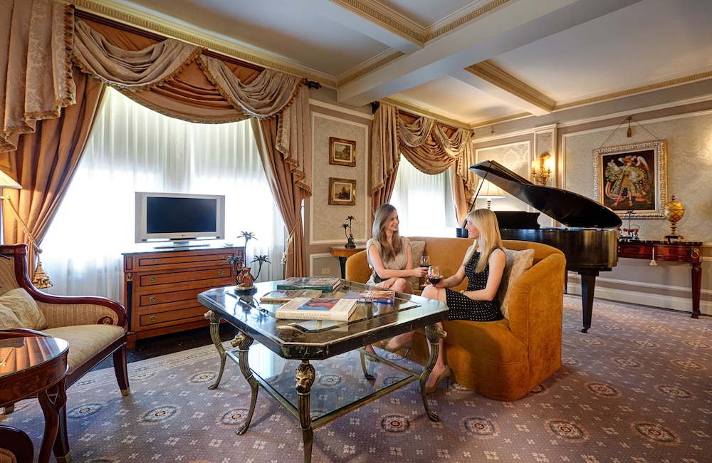 Hotel Elysee by Library Hotel Collection - photo 35