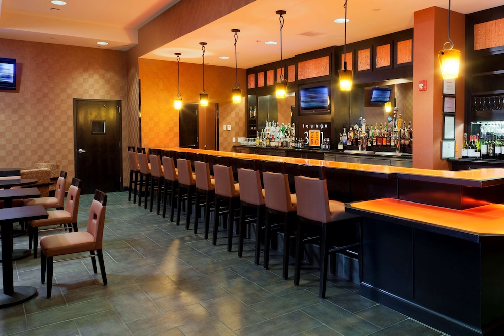 DoubleTree Suites by Hilton Bentonville - photo 35
