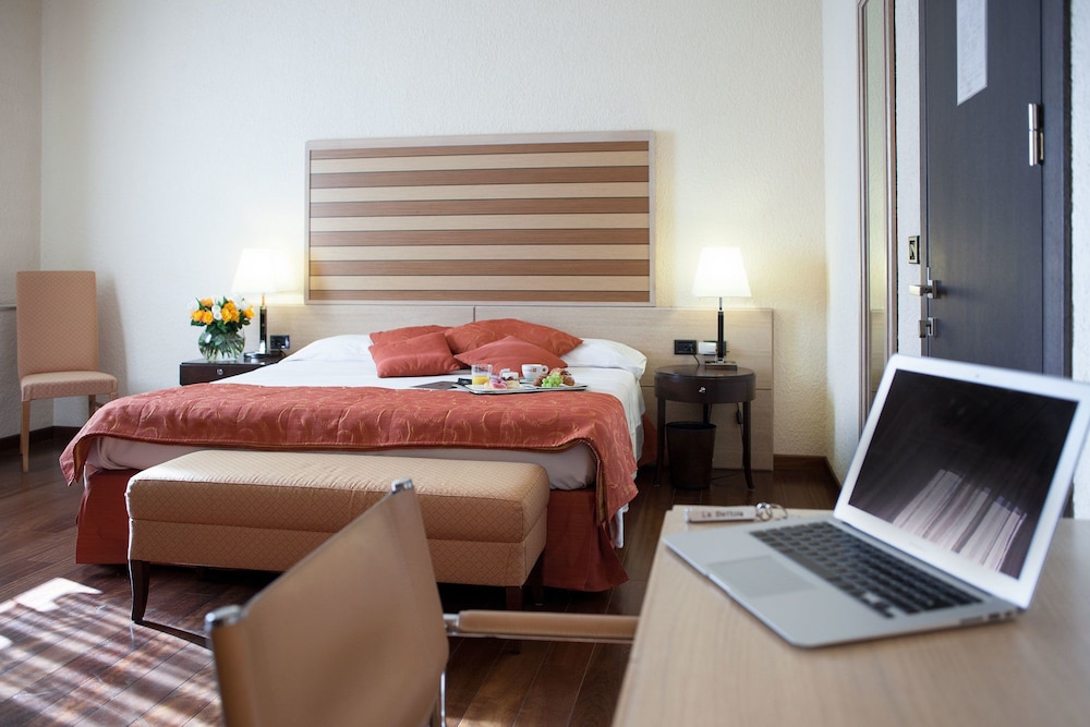 Maio SRL Hotel La Bettola pet-friendly hotel Carisio