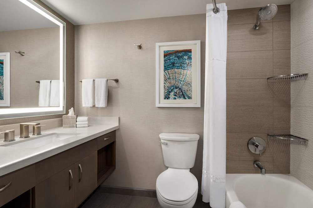 Hilton DFW Lakes Executive Conference Center - photo 17