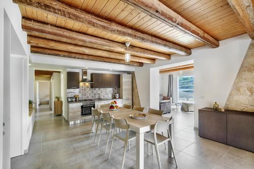 Villa Belvedere — 4-Star Luxury Hotel in Giarratana, Italy