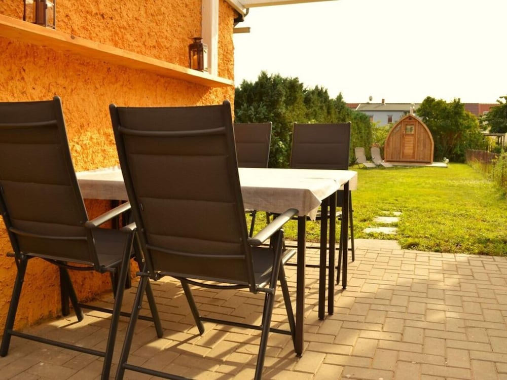 Lehmhäuschen mit Sauna — 4-Star Luxury Hotel in Tangermuende, Germany