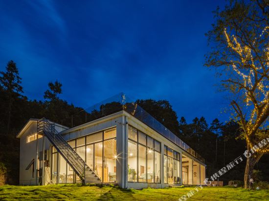 Floral Inn Jinzhai Yunji in Meishan, People's Republic of China