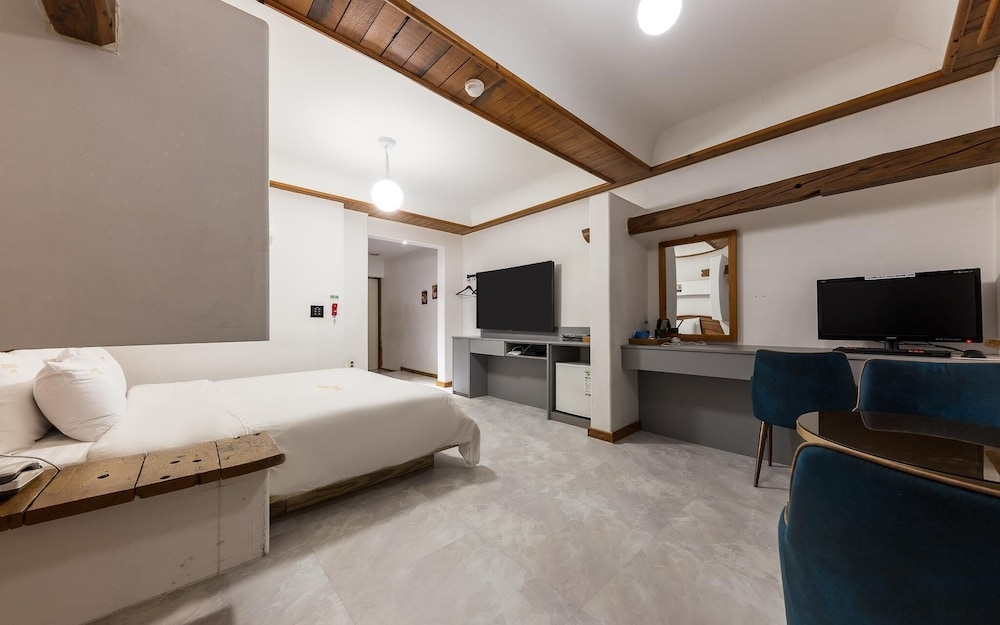 Cheongju Beukmeunro Toronto Hotel in Cheongju-Si, South Korea