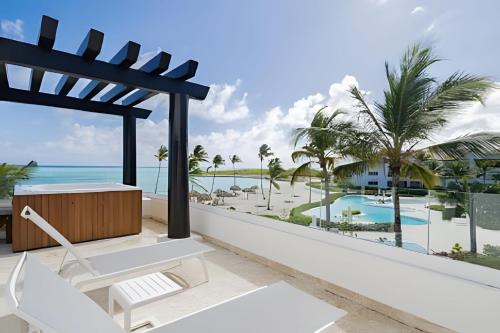 Punta Palmera Beach Front and pool views Cap Cana — 4-Star Luxury Hotel in Punta Cana, Dominican Republic