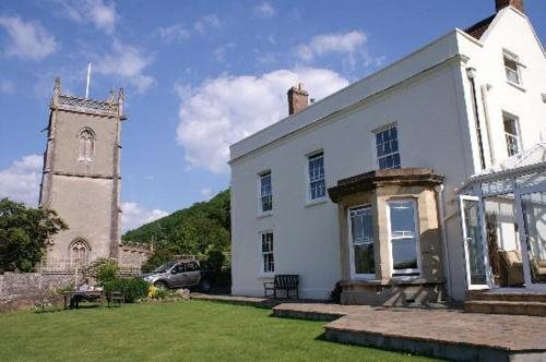 Church House Guest House — 5-Star Luxury Hotel in Weston-Super-Mare, United Kingdom