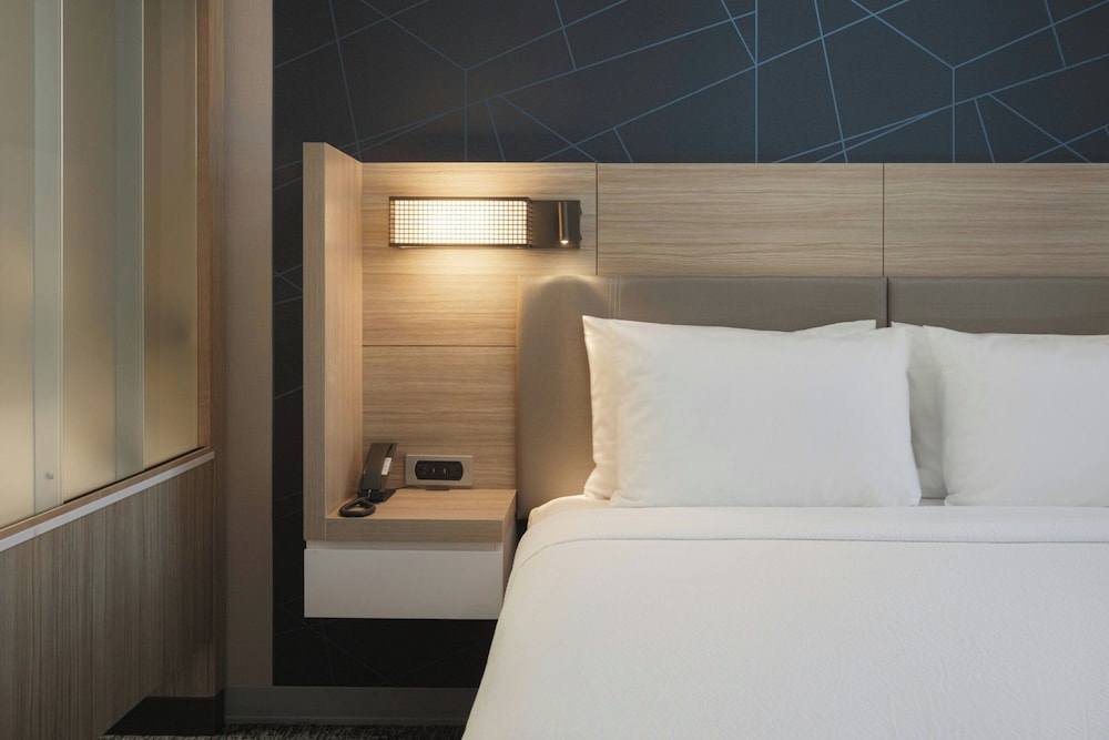 SpringHill Suites by Marriott Tampa Downtown - photo 9