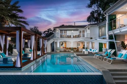 Cypress Cabana Chateau Luxury Vacation Villa — 4-Star Luxury Hotel in San Diego, United States