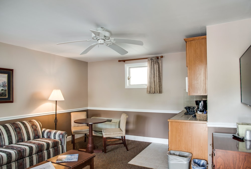 Boxwood Lodge - photo 48