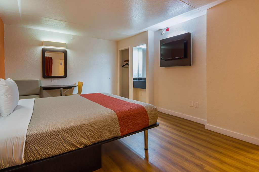 Motel 6 Garland TX Northeast Dallas - photo 13