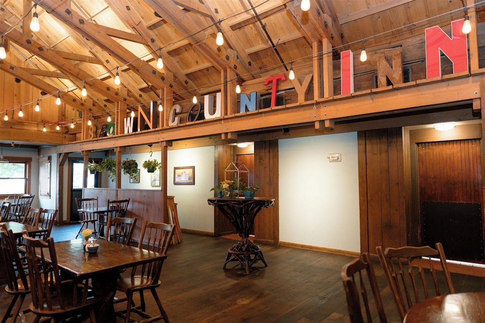 Brown County Inn - photo 32